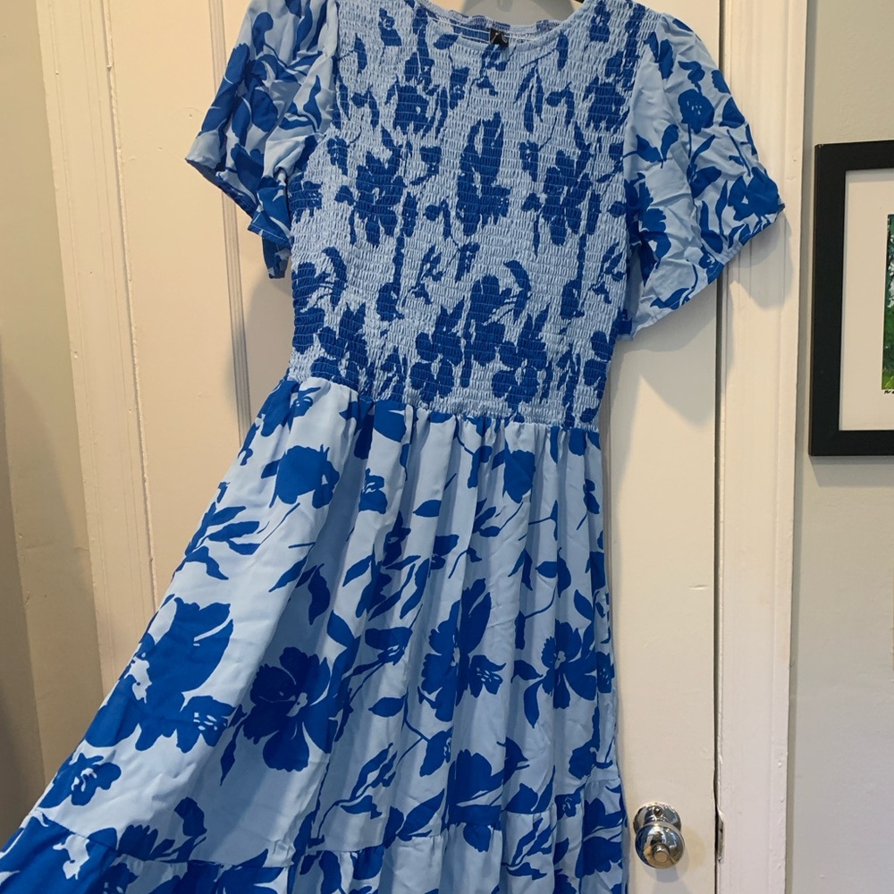Blue and White Ruched Maxi Dress with Puff Sleeves
